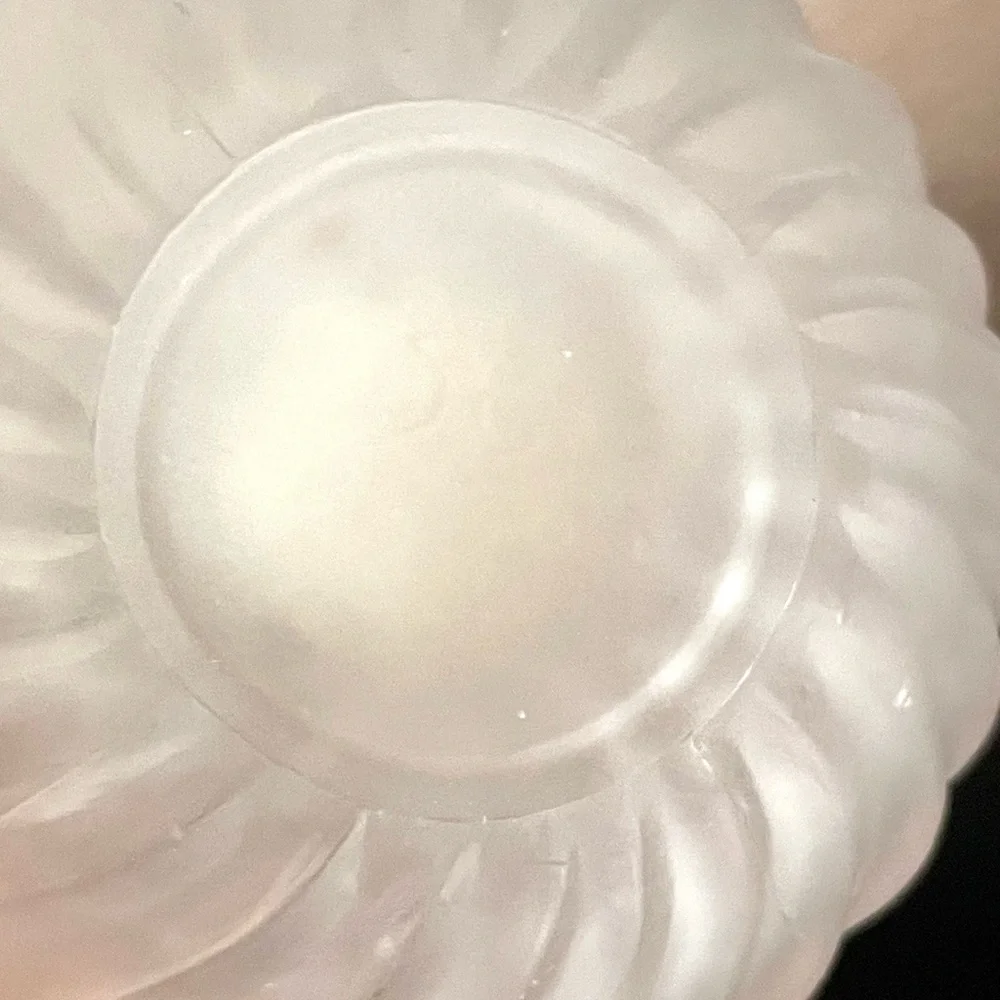 Vintage Vanity Frosted Glass Bottle with Dauber
